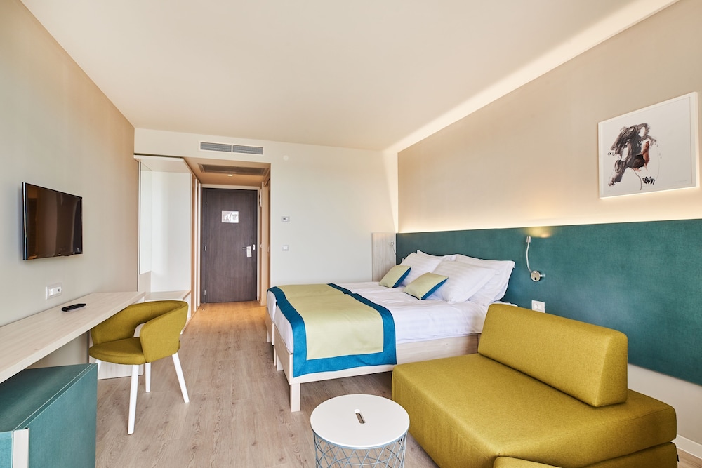 Hotel Sipar Plava Laguna — Hotel rooms in Umag, Istria