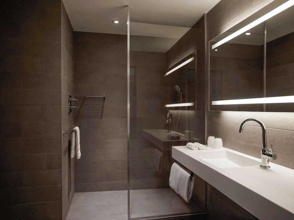 Pullman Paris Tour Eiffel — Hotel rooms in Paris, Ile-de-France