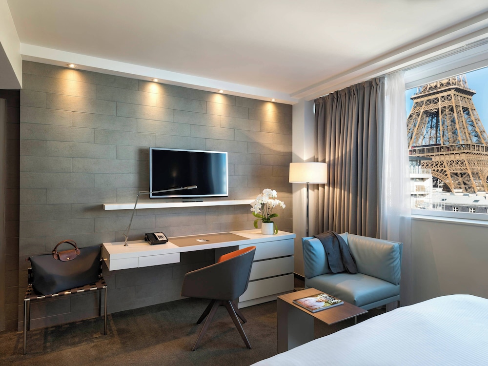 Pullman Paris Tour Eiffel — Hotel rooms in Paris, Ile-de-France