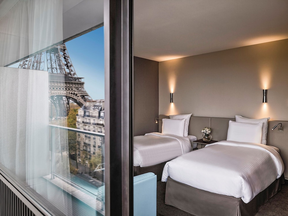 Pullman Paris Tour Eiffel — Hotel rooms in Paris, Ile-de-France