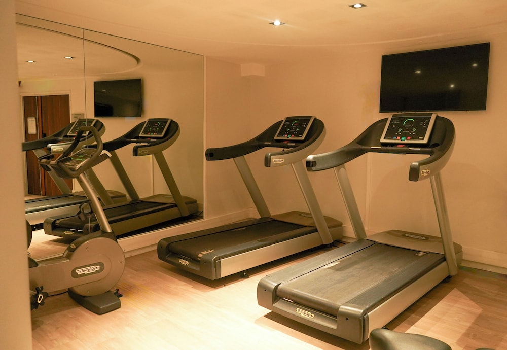Pullman Paris Tour Eiffel — Sports & recreation in Paris, Ile-de-France