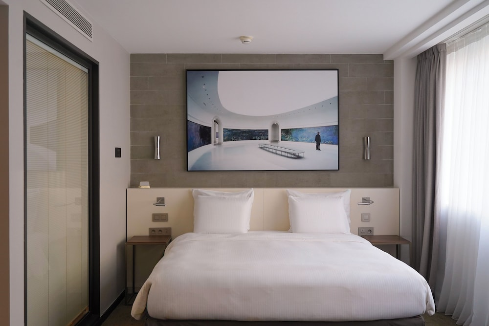Pullman Paris Tour Eiffel — Hotel rooms in Paris, Ile-de-France