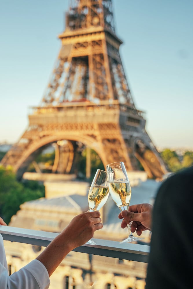 Pullman Paris Tour Eiffel — Restaurant & bars in Paris, Ile-de-France