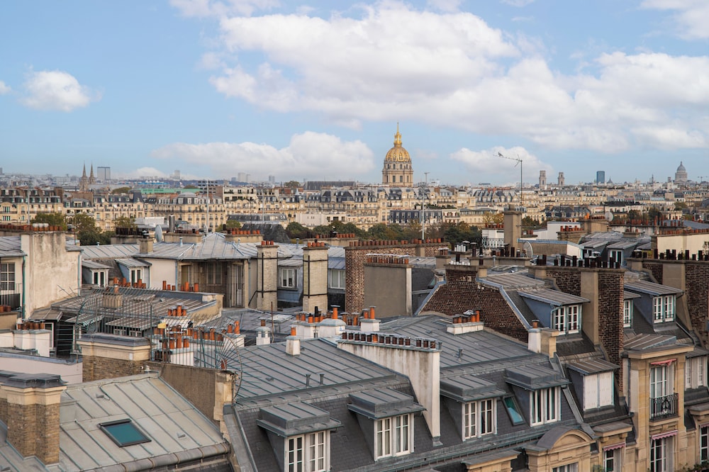 Pullman Paris Tour Eiffel — Attractions in the area in Paris, Ile-de-France
