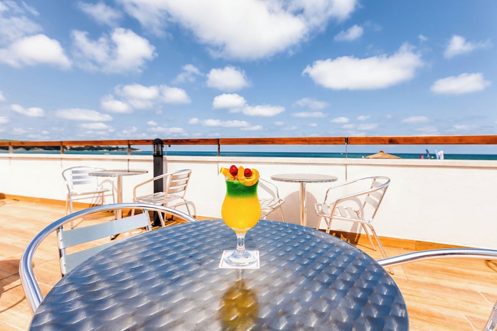 Sol Luna Bay Resort — Restaurant & bars in Obzor, Burgas Region