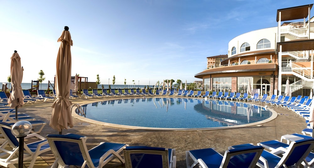 Sol Luna Bay Resort — Swimming pool in Obzor, Burgas Region