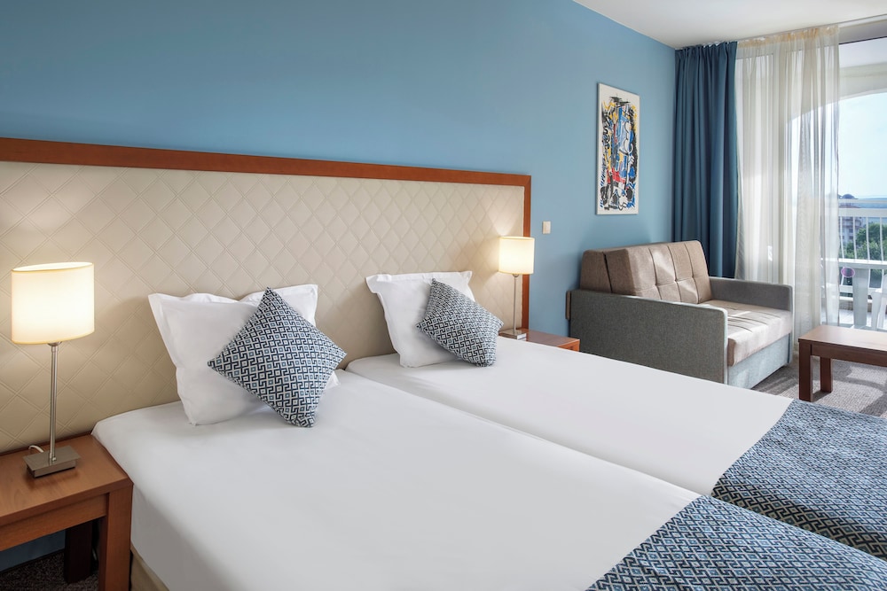 Sol Luna Bay Resort — Hotel rooms in Obzor, Burgas Region