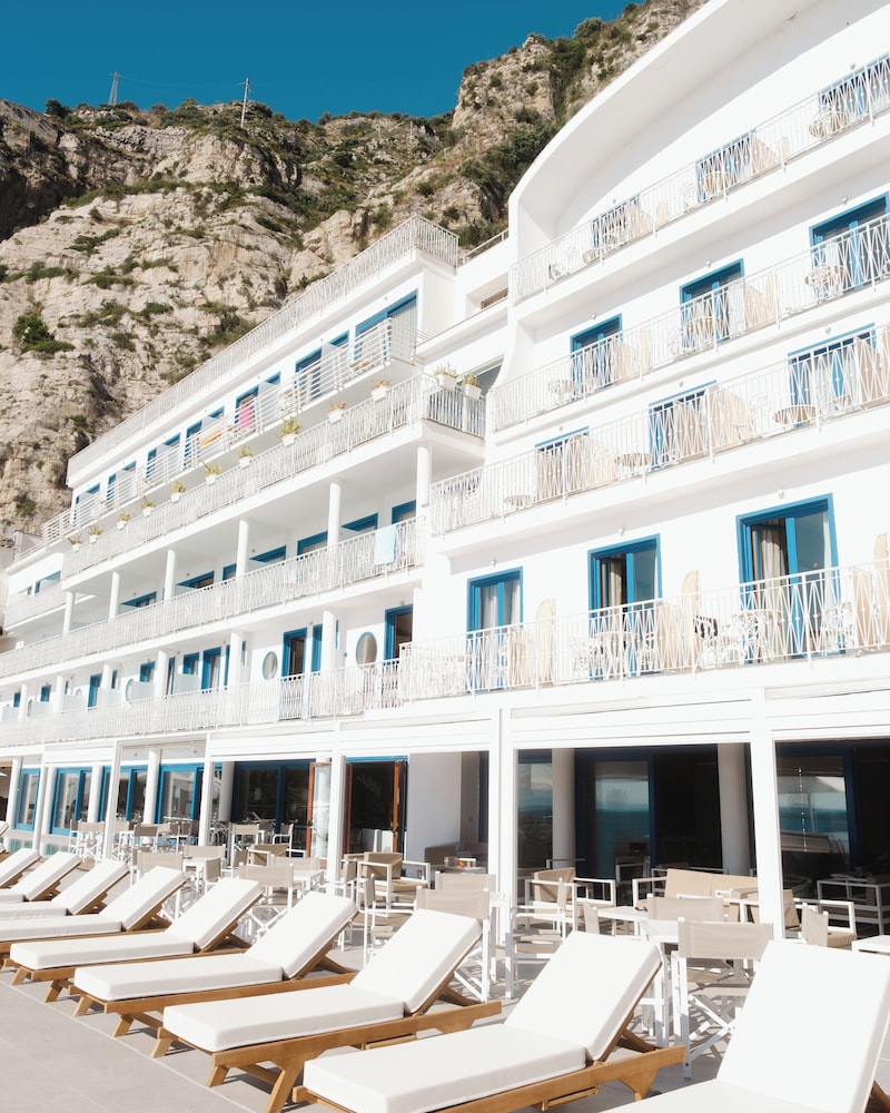 Alimuri Bay Resort - zdjęcie 3