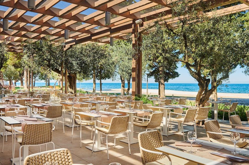 Residence Umag Plava Laguna — Restaurant & bars in Umag, Istria