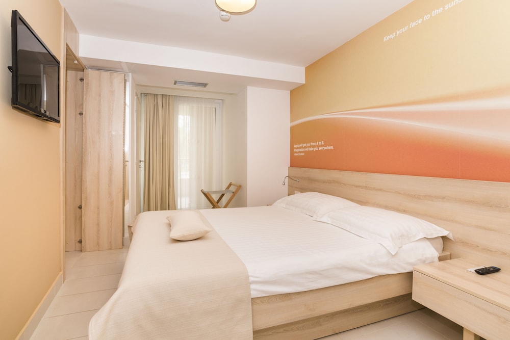 Residence Umag Plava Laguna — Hotel rooms in Umag, Istria