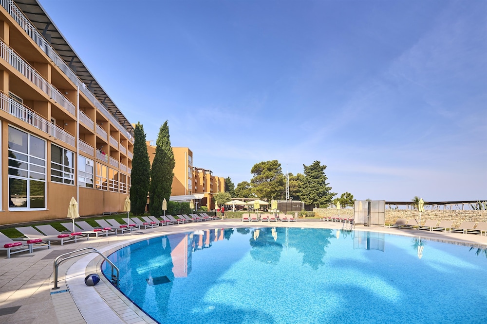 Residence Umag Plava Laguna — Swimming pool in Umag, Istria