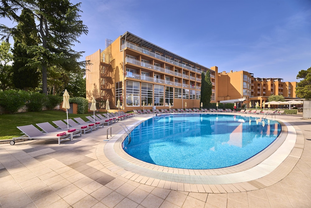 Residence Umag Plava Laguna — Swimming pool in Umag, Istria