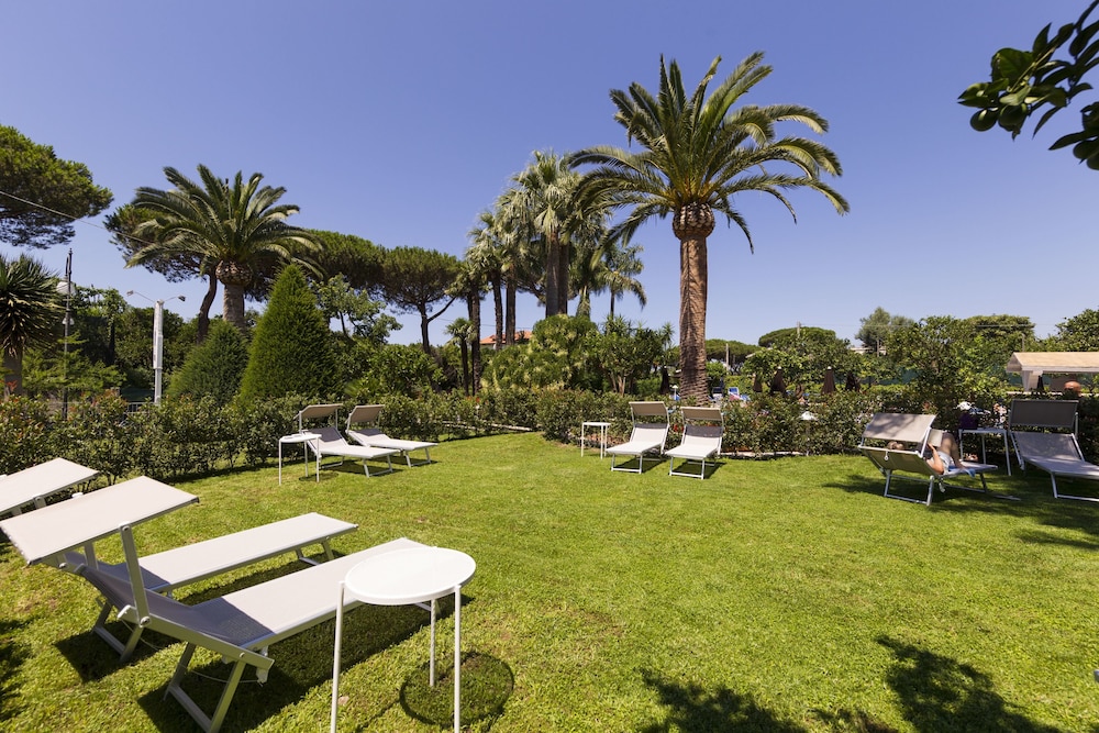 Hotel Alpha — Sports & recreation in Sant'Angello, Campania