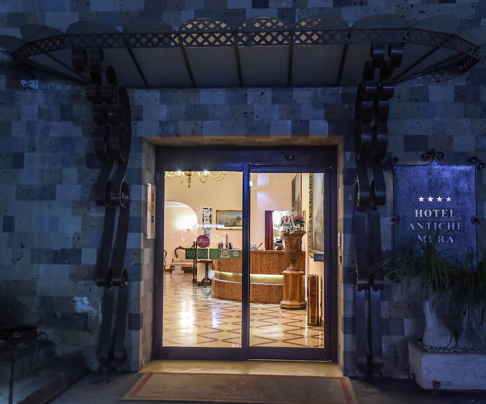 Hotel Antiche Mura — Hotel building in Sorrento, Campania