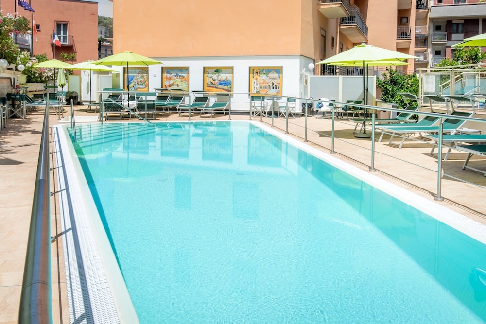 Hotel Ascot