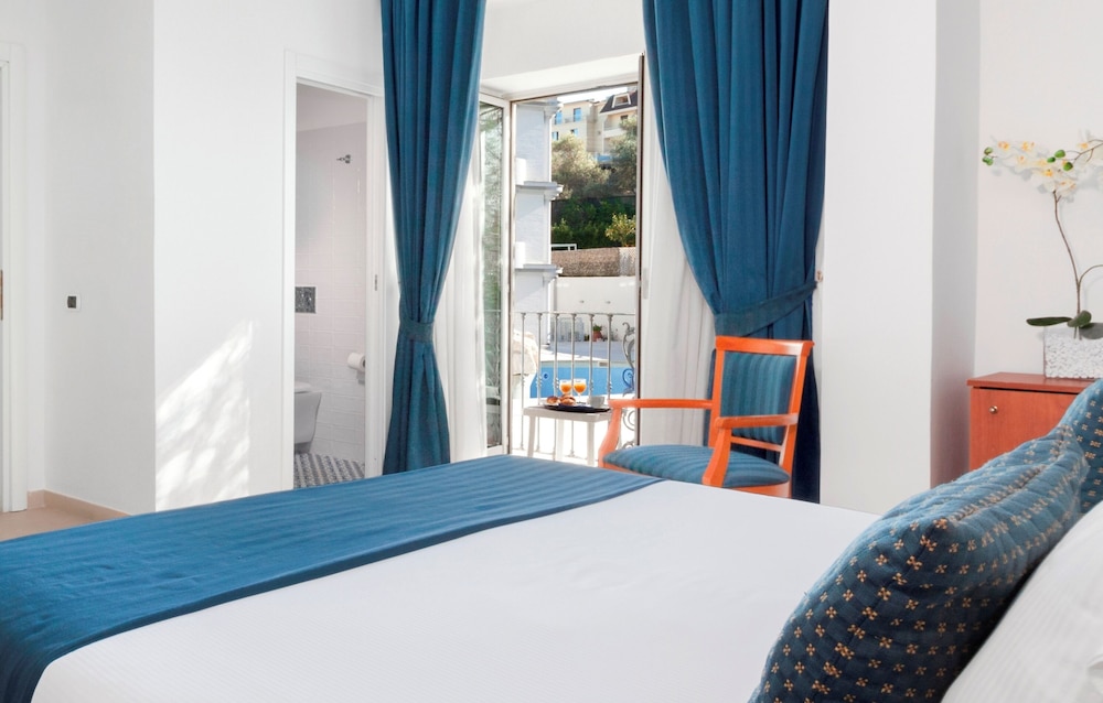Atlantic Palace Hotel — Hotel rooms in Sorrento, Campania