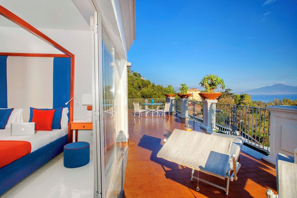 Atlantic Palace Hotel — Hotel rooms in Sorrento, Campania