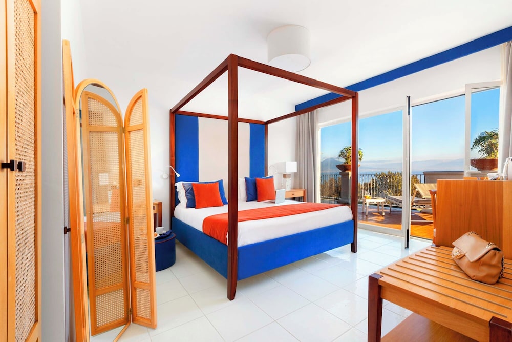 Atlantic Palace Hotel — Hotel rooms in Sorrento, Campania