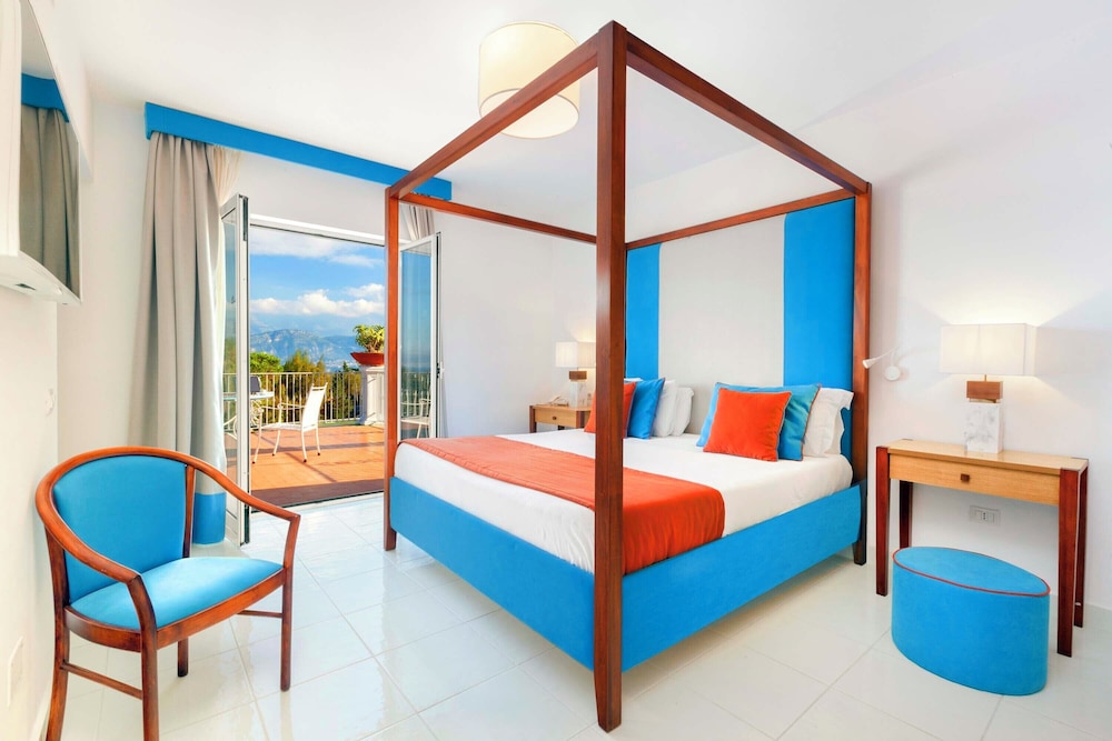 Atlantic Palace Hotel — Hotel rooms in Sorrento, Campania