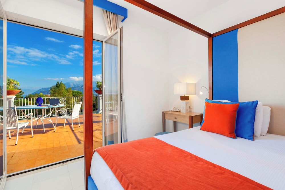 Atlantic Palace Hotel — Hotel rooms in Sorrento, Campania