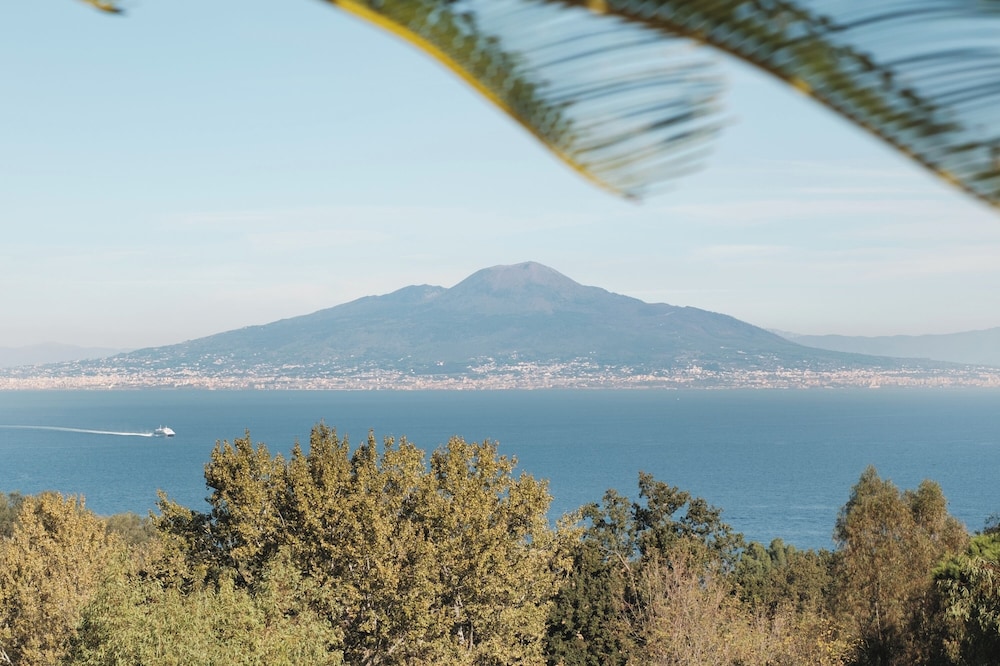Atlantic Palace Hotel — Attractions in the area in Sorrento, Campania