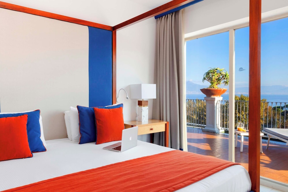 Atlantic Palace Hotel — Hotel rooms in Sorrento, Campania