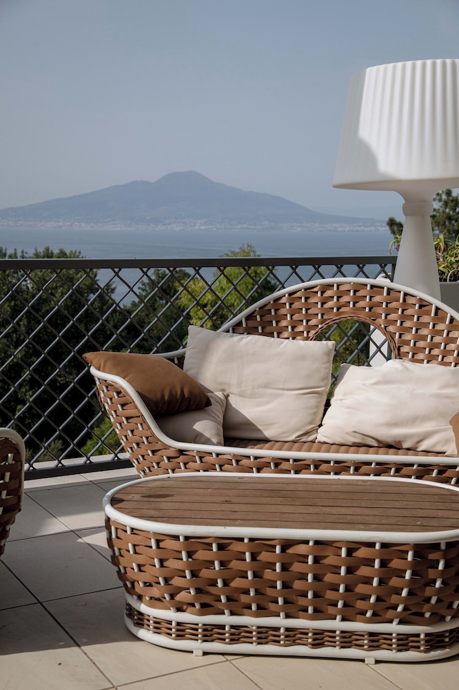 Atlantic Palace Hotel — Hotel rooms in Sorrento, Campania