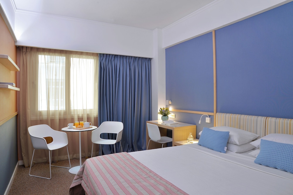 Alexandros Hotel Athens, Vassilicos House of Hospitality — Hotel rooms in Athens, Attica