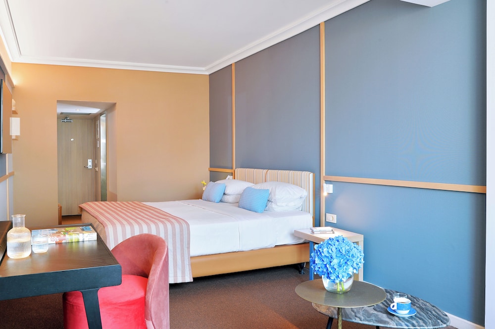 Alexandros Hotel Athens, Vassilicos House of Hospitality — Hotel rooms in Athens, Attica