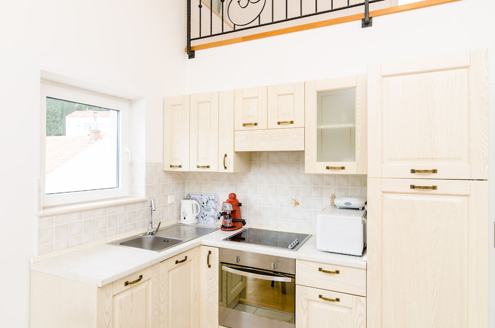 Nikola Apartments — Hotel rooms in Dubrovnik, Dubrovnik-Neretva