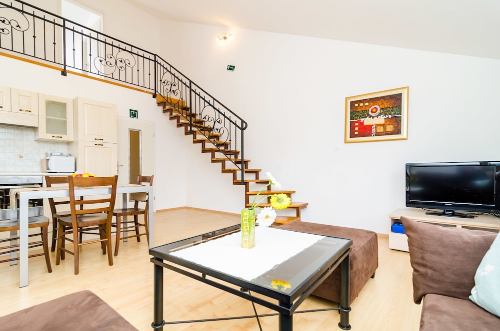 Nikola Apartments — Hotel rooms in Dubrovnik, Dubrovnik-Neretva