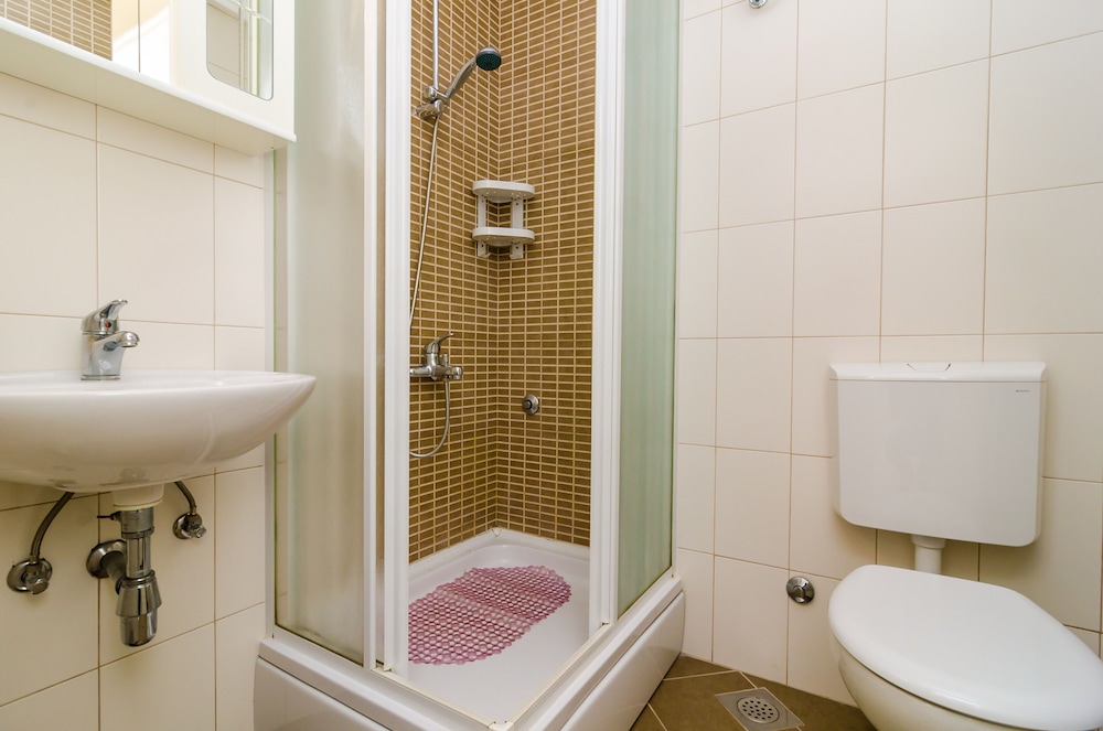 Nikola Apartments — Hotel rooms in Dubrovnik, Dubrovnik-Neretva