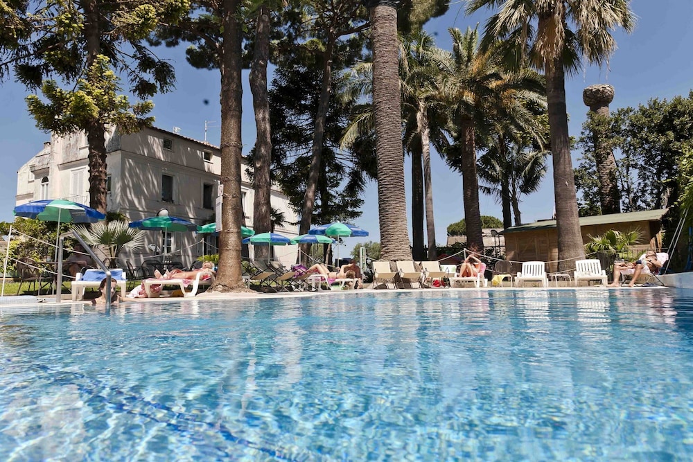 Hotel Eden — Swimming pool in Sorrento, Campania