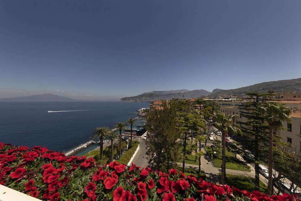 Continental — Attractions in the area in Sorrento, Campania