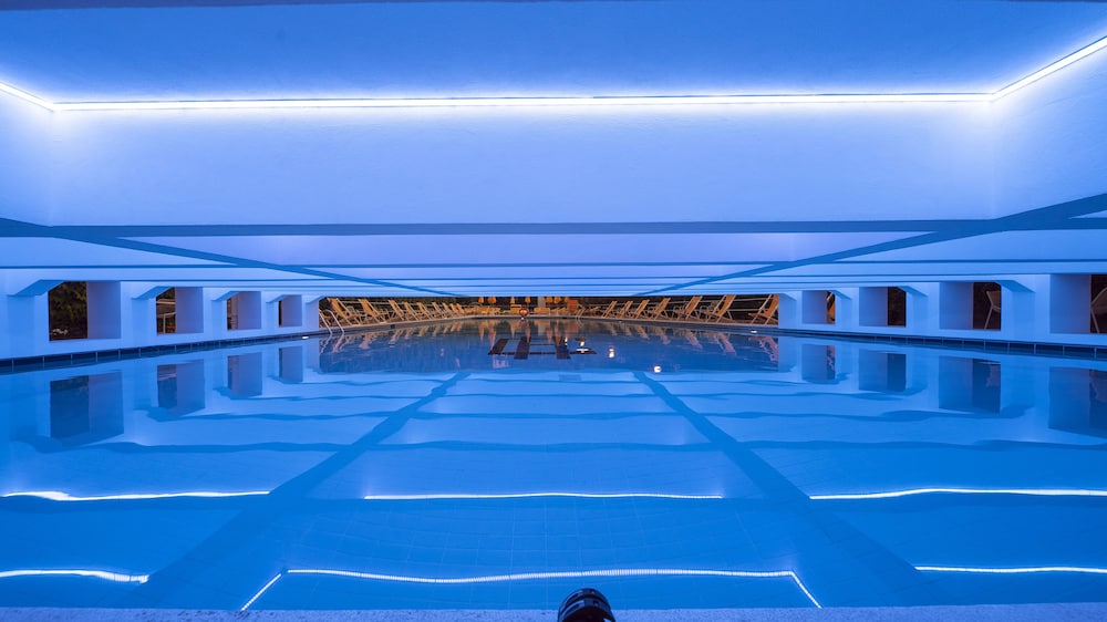 Continental — Swimming pool in Sorrento, Campania