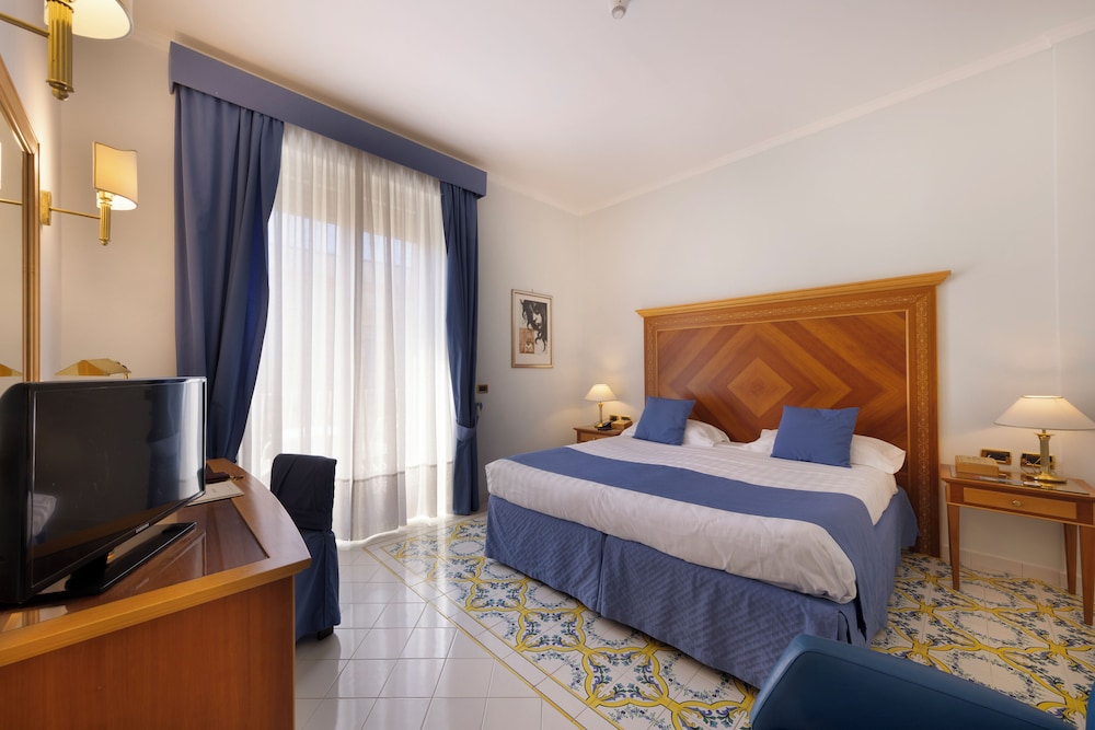 Continental — Hotel rooms in Sorrento, Campania