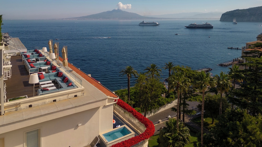 Continental — Hotel rooms in Sorrento, Campania