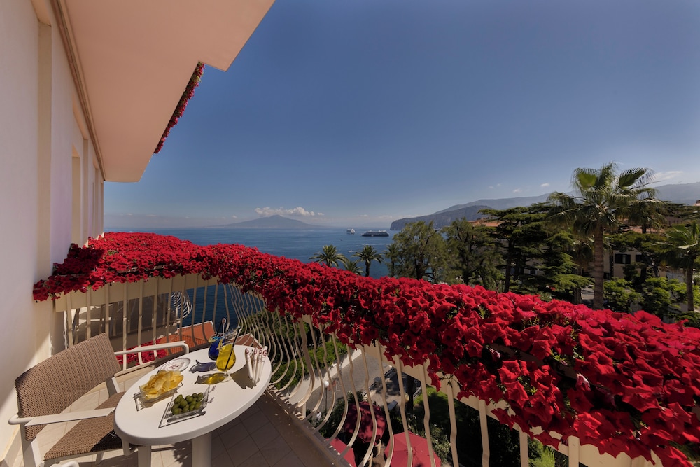 Continental — Hotel rooms in Sorrento, Campania