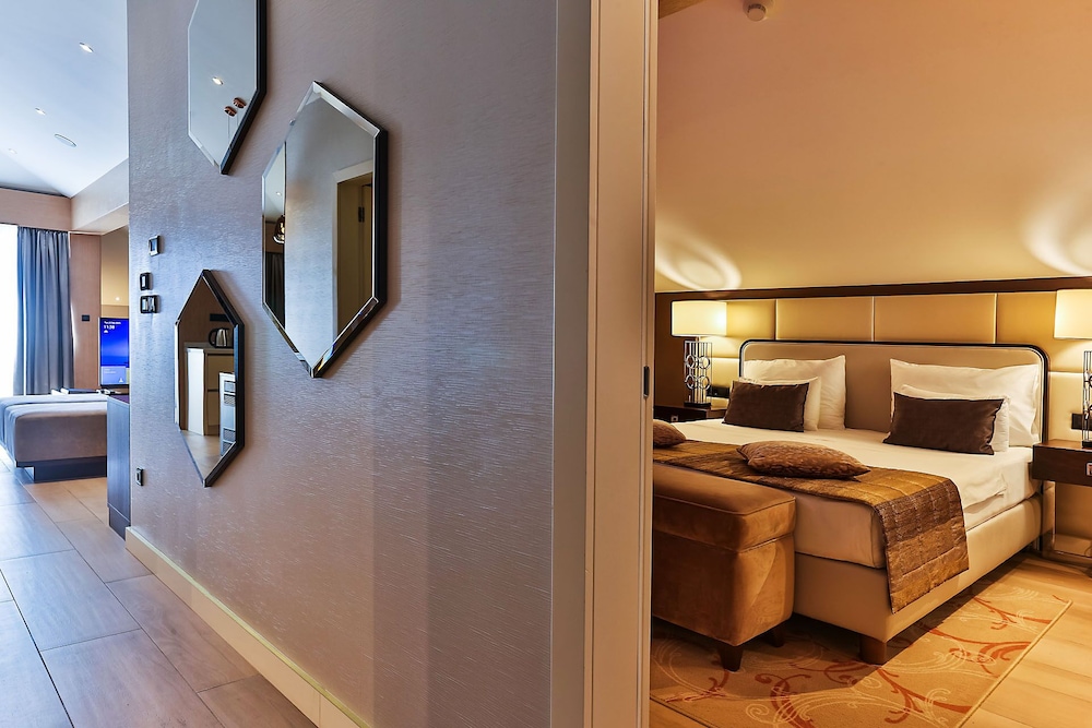 Hotel Riva by Aycon — Hotel rooms in Petrovac, Budva Municipality