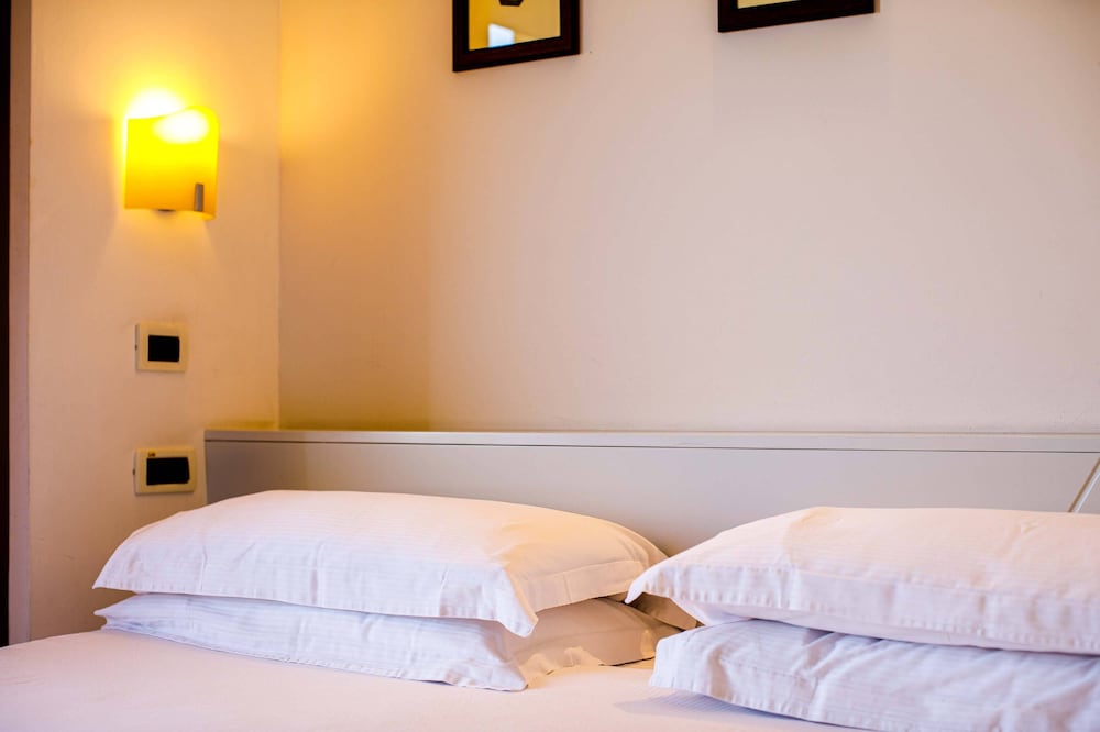 Art Hotel Gran Paradiso — Hotel rooms in Sorrento, Campania