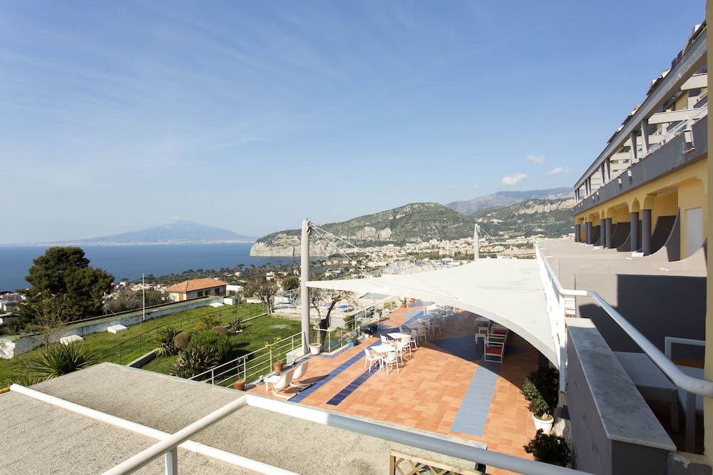 Art Hotel Gran Paradiso — Attractions in the area in Sorrento, Campania
