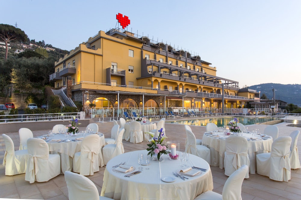Art Hotel Gran Paradiso — Hotel building in Sorrento, Campania
