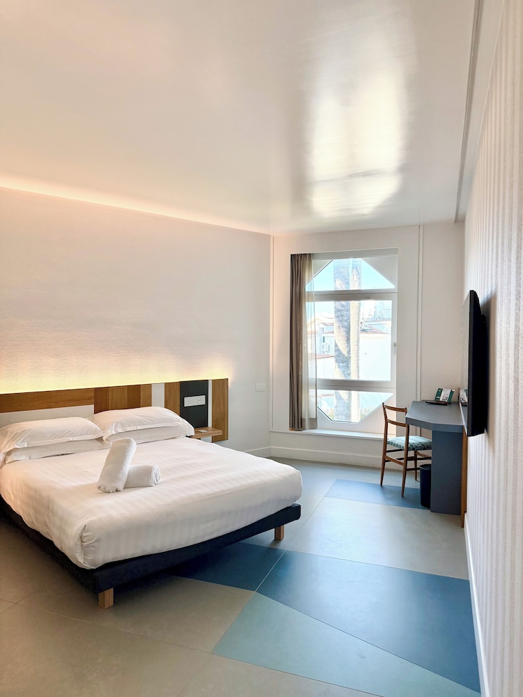 So' Lifestyle Hotel Sorrento — Hotel rooms in Sorrento, Campania