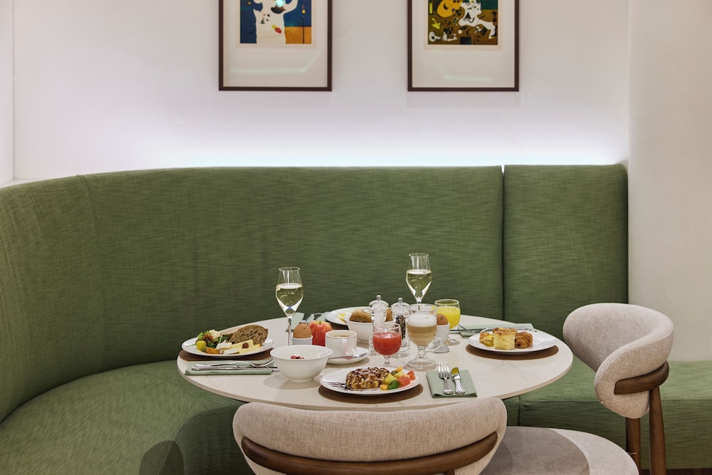 Grand Hotel Casselbergh Bruges — Restaurant & bars in Bruges, Flanders