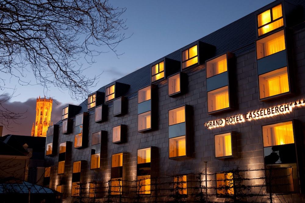 Grand Hotel Casselbergh Bruges — Hotel building in Bruges, Flanders
