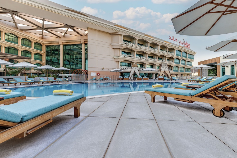 Mövenpick Grand Al Bustan Dubai — Swimming pool in Dubai