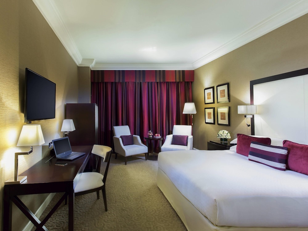 Mövenpick Grand Al Bustan Dubai — Hotel rooms in Dubai