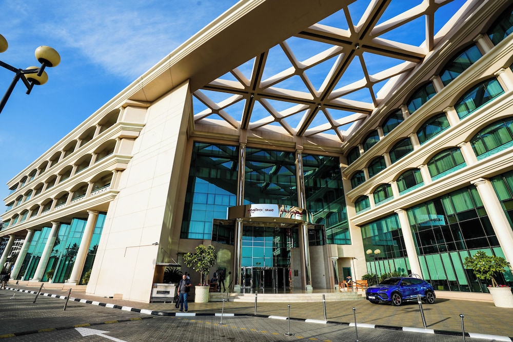 Mövenpick Grand Al Bustan Dubai — Hotel building in Dubai