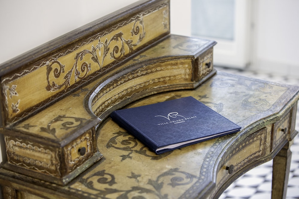Villa Oriana Relais — Hotel rooms in Sorrento, Campania