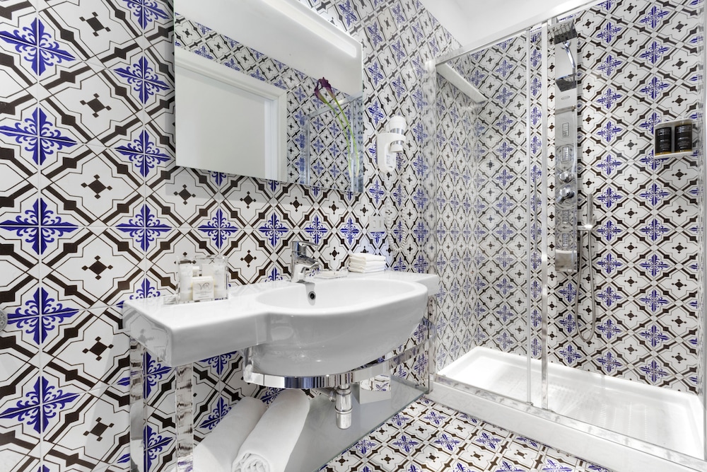 Villa Oriana Relais — Hotel rooms in Sorrento, Campania